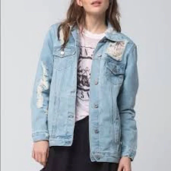 BoomBoom Jeans Jacket Denim Blue Shredded Distressed Denim Button Front Pocket M - Picture 1 of 9